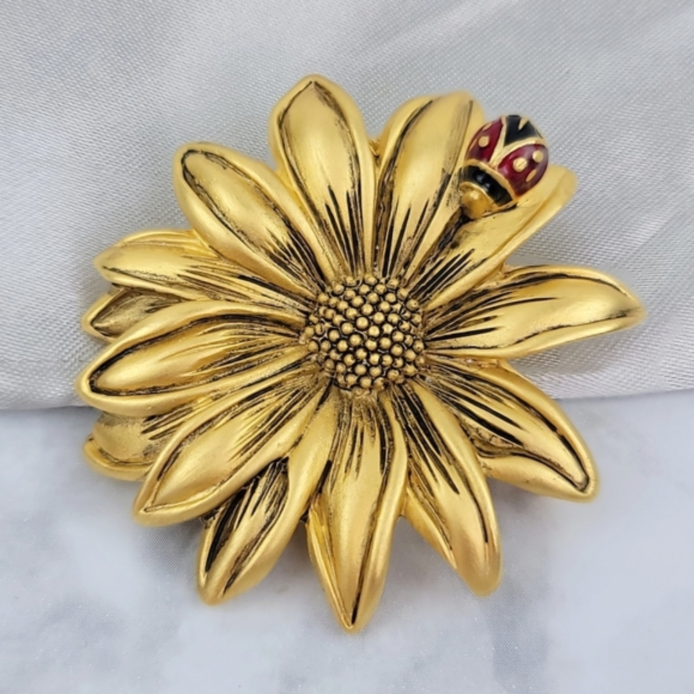 Vintage Brooch Gold Flower Ladybug Accent Women Jewelry Accessories Sunflower
